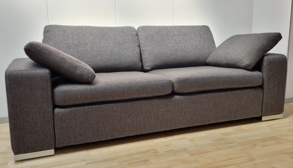 Cor Conseta in Renew – Diverse merken, herstoffering door Holland Design Label Breda