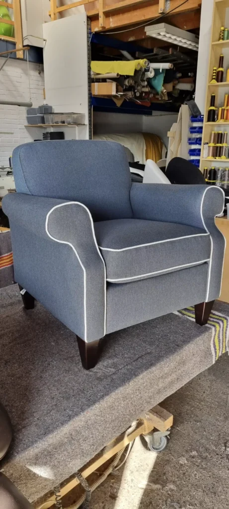 Klassiek – Klassiek, herstoffering door Holland Design Label Breda