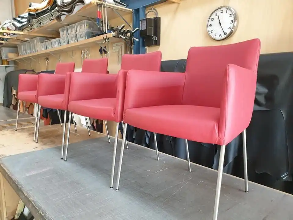 Portofolio onder de kop Label – Label, herstoffering door Holland Design Label Breda