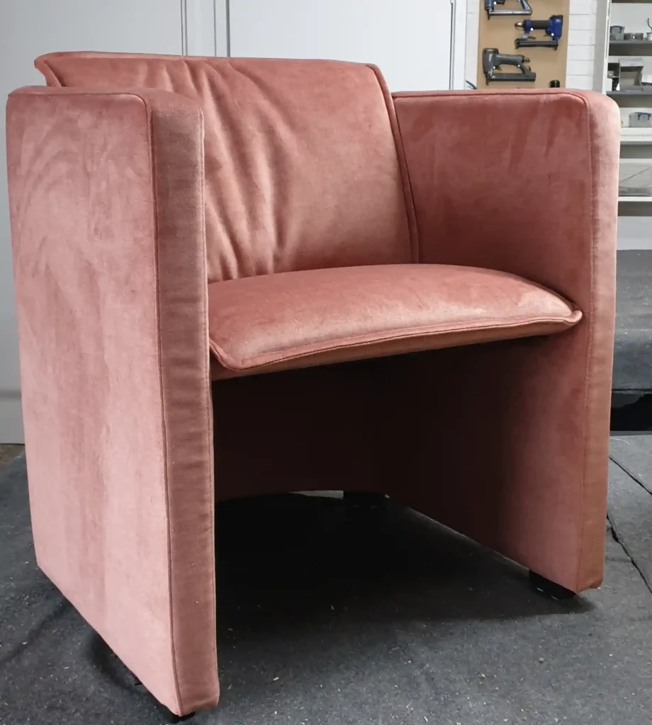 Saga fauteuil Leolux – LeoLux, herstoffering door Holland Design Label Breda