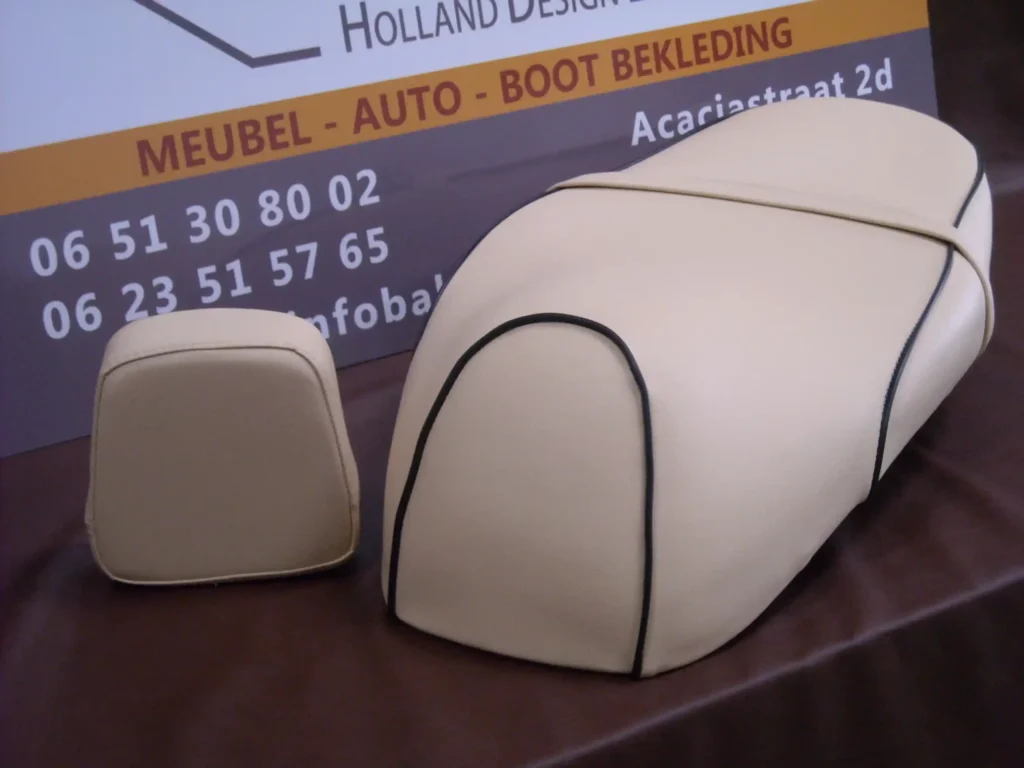 Scooter zadel – Auto's, camper, motor, en scooters, herstoffering door Holland Design Label Breda