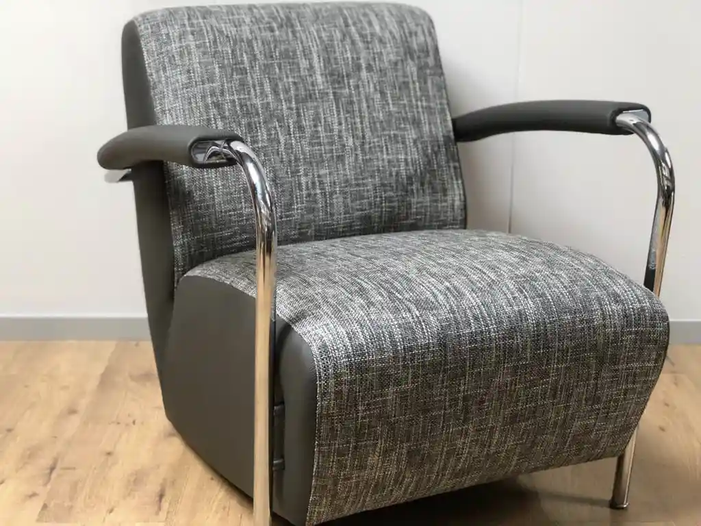Scylla Leolux in leder en stof – LeoLux, herstoffering door Holland Design Label Breda