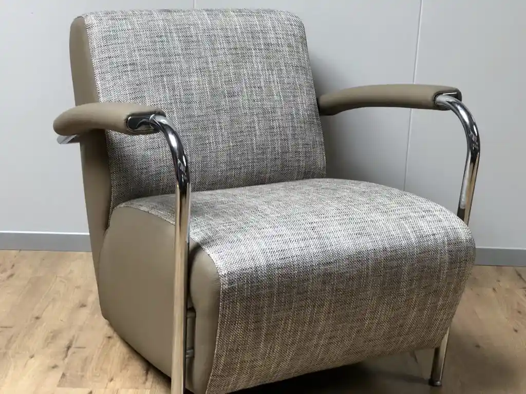 Scylla Leolux in leder en stof – LeoLux, herstoffering door Holland Design Label Breda