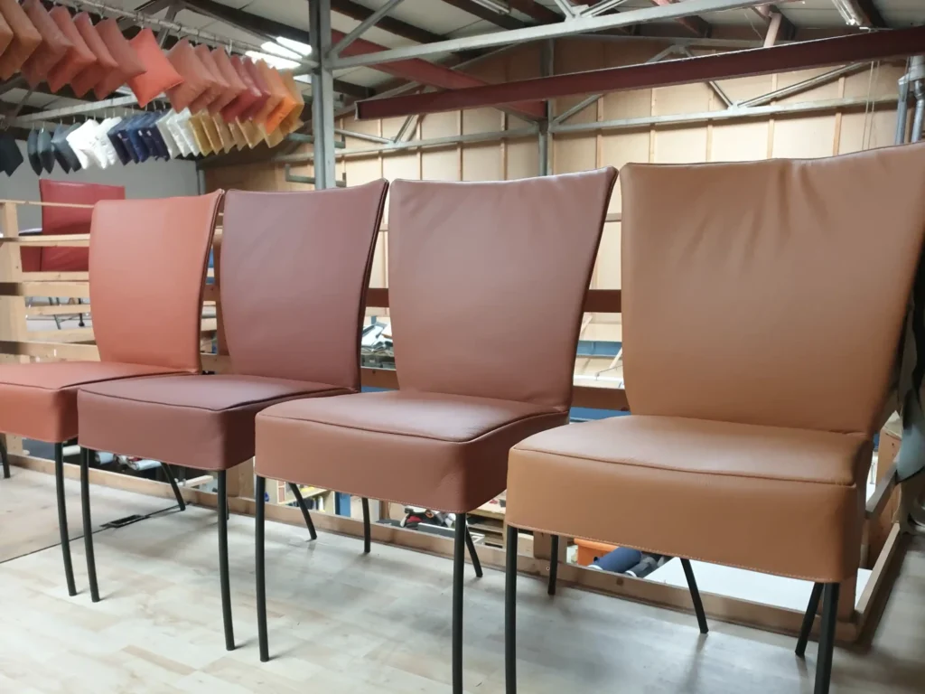 Spica in natuurtinten – LeoLux, herstoffering door Holland Design Label Breda