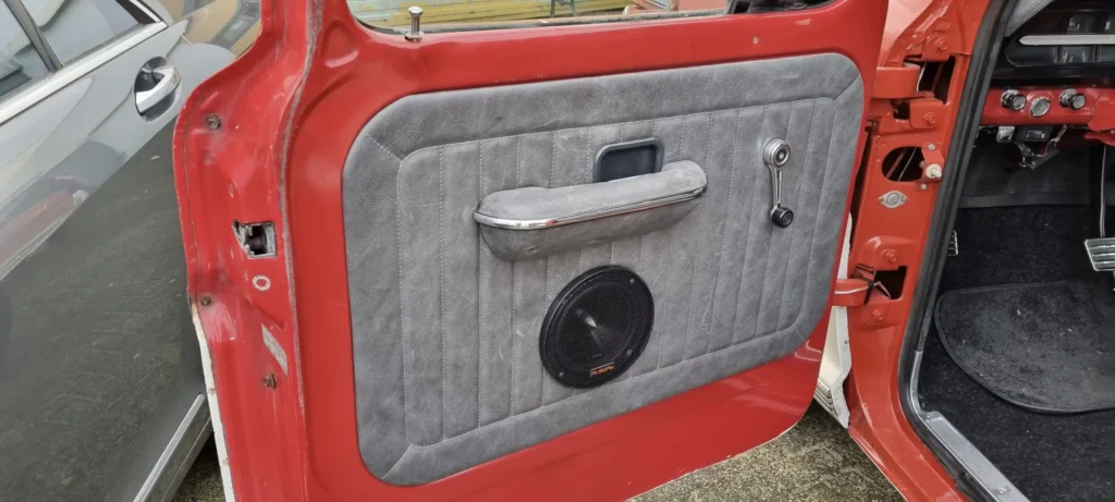 Auto bekleding – Auto's, camper, motor, en scooters, herstoffering door Holland Design Label Breda