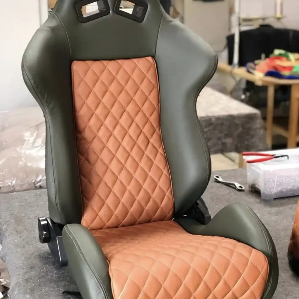 Auto bekleding – Auto's, camper, motor, en scooters, herstoffering door Holland Design Label Breda