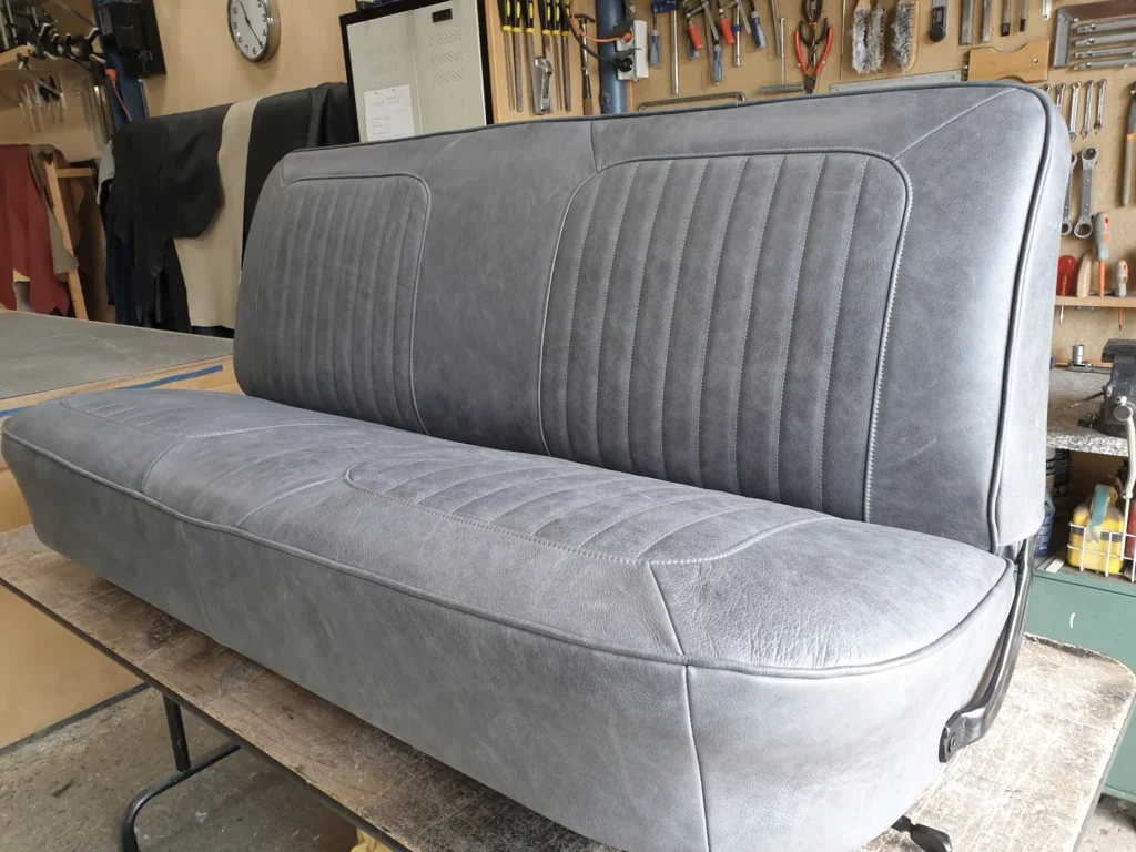 Auto bekleding – Auto's, camper, motor, en scooters, herstoffering door Holland Design Label Breda