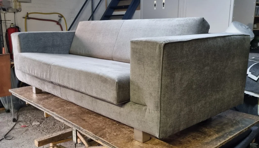 Diverse – Diverse merken, herstoffering door Holland Design Label Breda