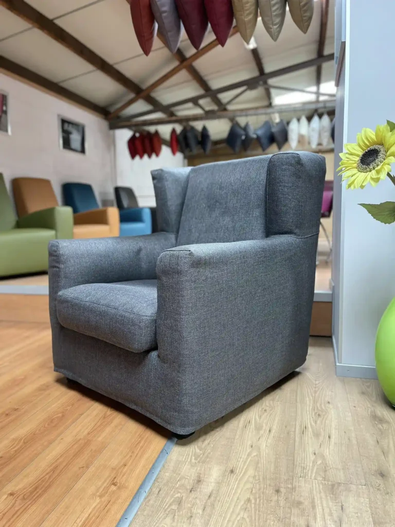 Gelderland Sky High fauteuil – Diverse merken, herstoffering door Holland Design Label Breda