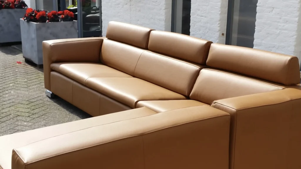 Howlazy leolux – LeoLux, herstoffering door Holland Design Label Breda