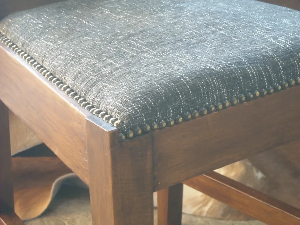Klassiek – Klassiek, herstoffering door Holland Design Label Breda