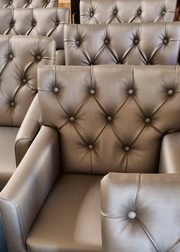 Klassiek – Klassiek, herstoffering door Holland Design Label Breda